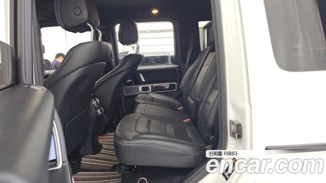 Mercedes-Benz G-Class 2021 — photo 16