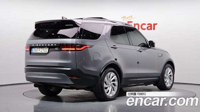 Land Rover Discovery 2022 — photo 2