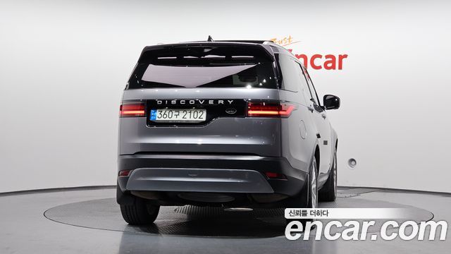 Land Rover Discovery 2022 — photo 4