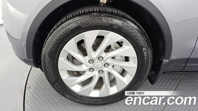 Land Rover Discovery 2022 — photo 5