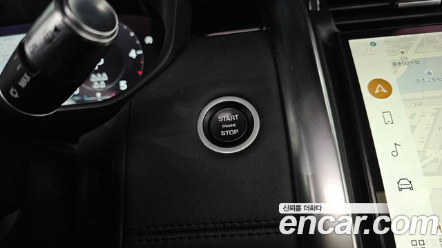 Land Rover Discovery 2022 — photo 36