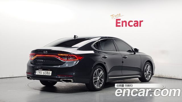 Hyundai Grandeur 2018 — photo 2