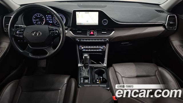 Hyundai Grandeur 2018 — photo 10