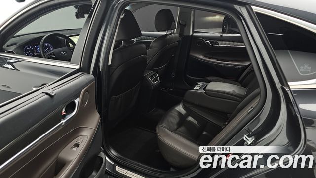Hyundai Grandeur 2018 — photo 18