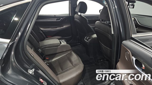 Hyundai Grandeur 2018 — photo 16