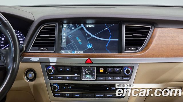 Genesis G80 2018 — photo 14