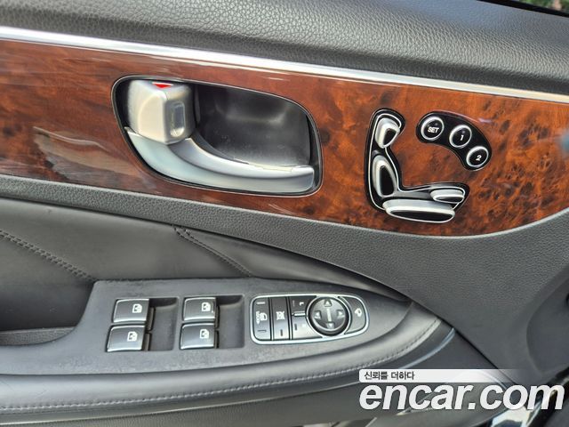 Hyundai Equus 2012 — photo 10
