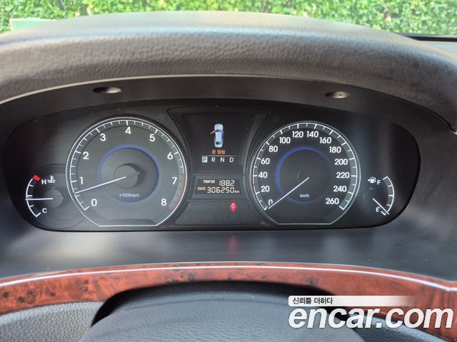 Hyundai Equus 2012 — photo 13