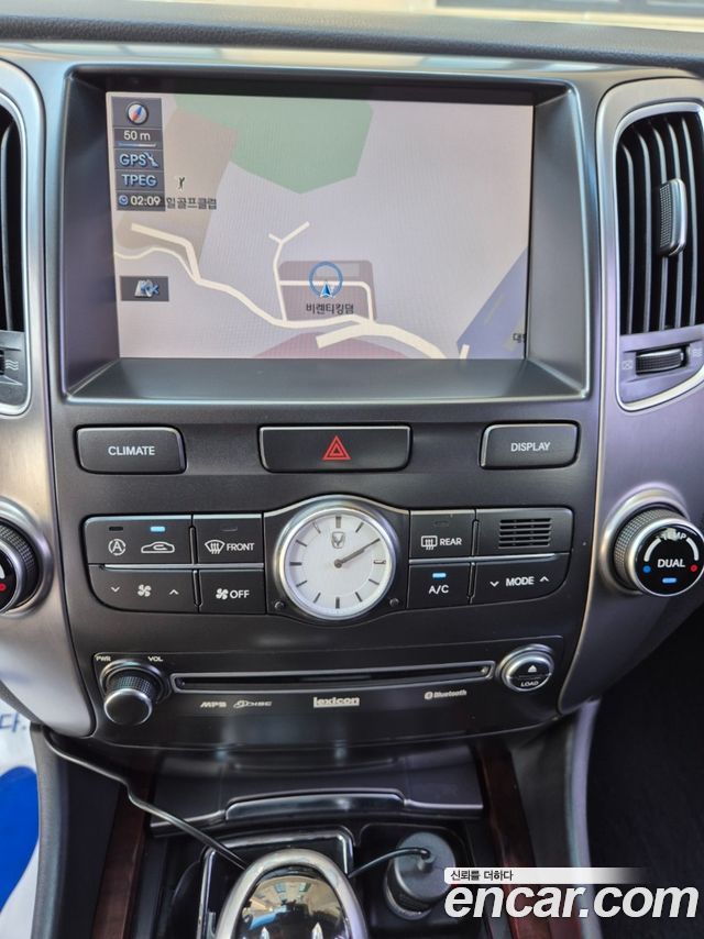 Hyundai Equus 2012 — photo 14