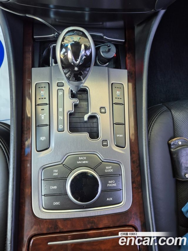 Hyundai Equus 2012 — photo 15
