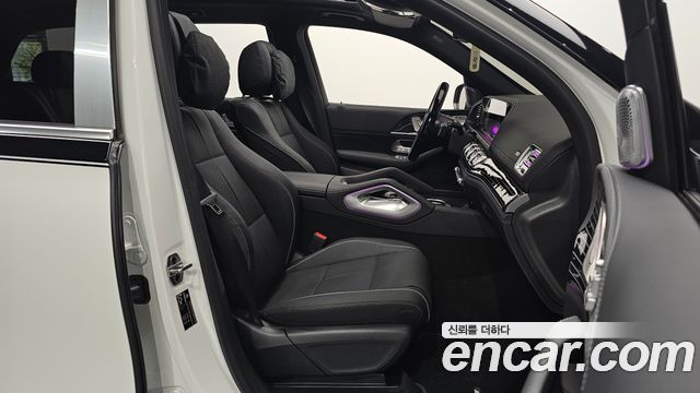 Mercedes-Benz GLS-Class 2026 — photo 13