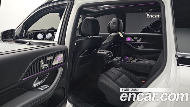 Mercedes-Benz GLS-Class 2026 — photo 18
