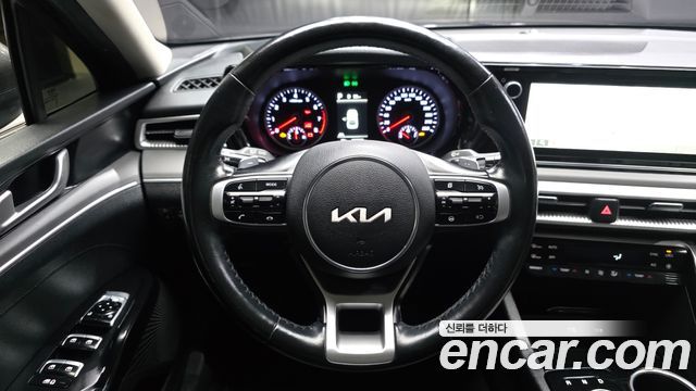 Kia K5 2022 — photo 19