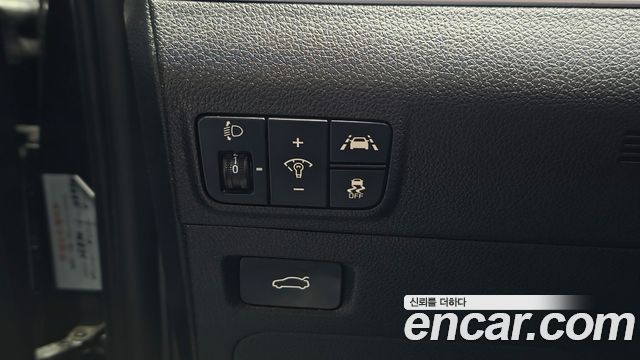 Kia K5 2022 — photo 24
