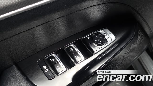 Kia K5 2022 — photo 28