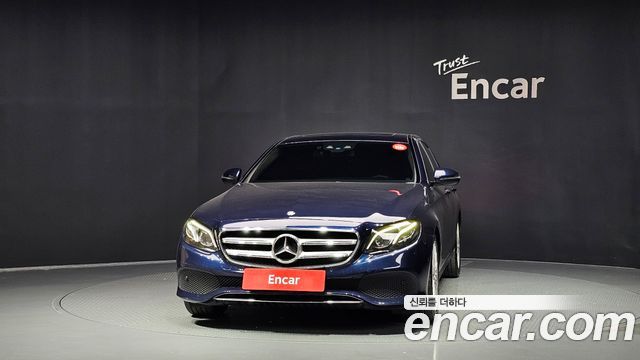 Mercedes-Benz E-Class 2017 — photo 3