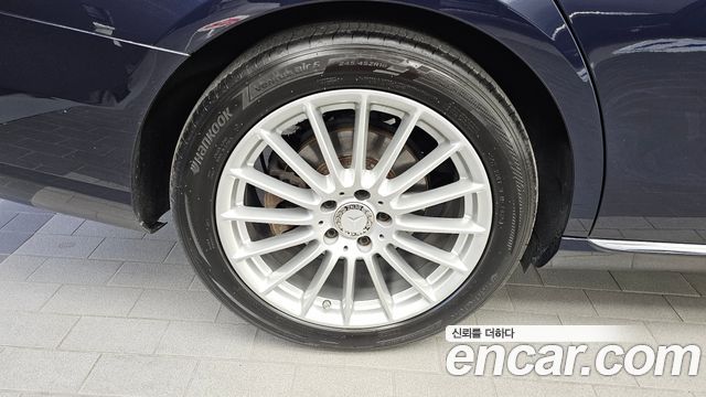 Mercedes-Benz E-Class 2017 — photo 5
