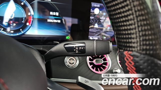 Mercedes-Benz E-Class 2017 — photo 9
