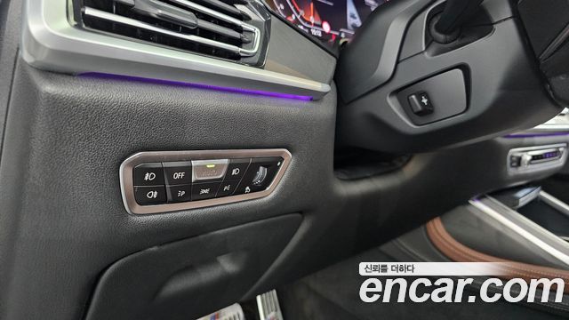 BMW X7 2020 — photo 23