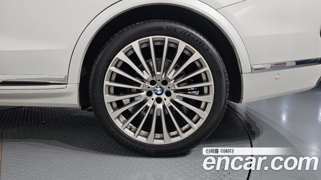 BMW X7 2020 — photo 7