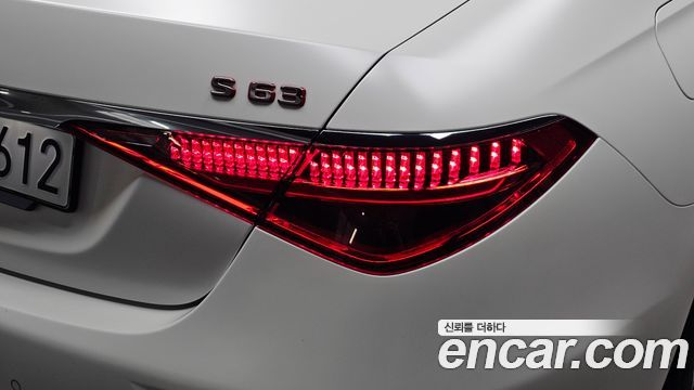 Mercedes-Benz S-Class 2024 — photo 9