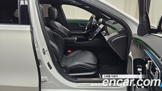 Mercedes-Benz S-Class 2024 — photo 16