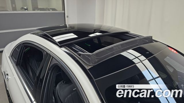 Mercedes-Benz S-Class 2024 — photo 27