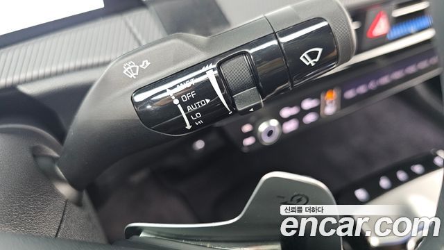 Kia EV6 2023 — photo 28