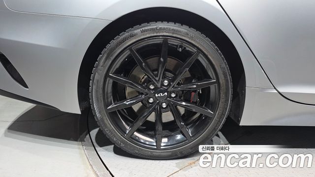 Kia Stinger 2023 — photo 5
