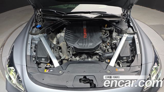 Kia Stinger 2023 — photo 6