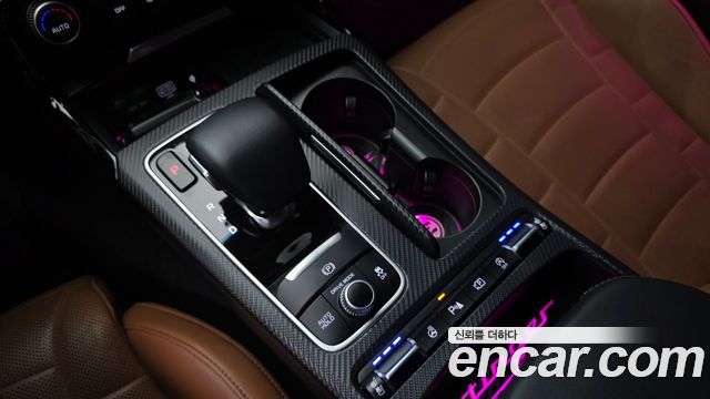 Kia Stinger 2023 — photo 12