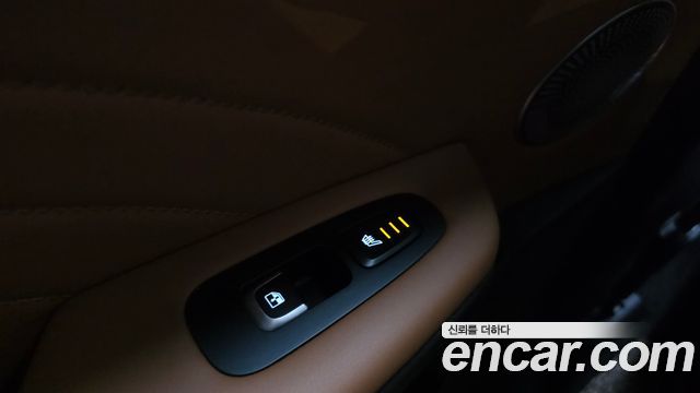 Kia Stinger 2023 — photo 25