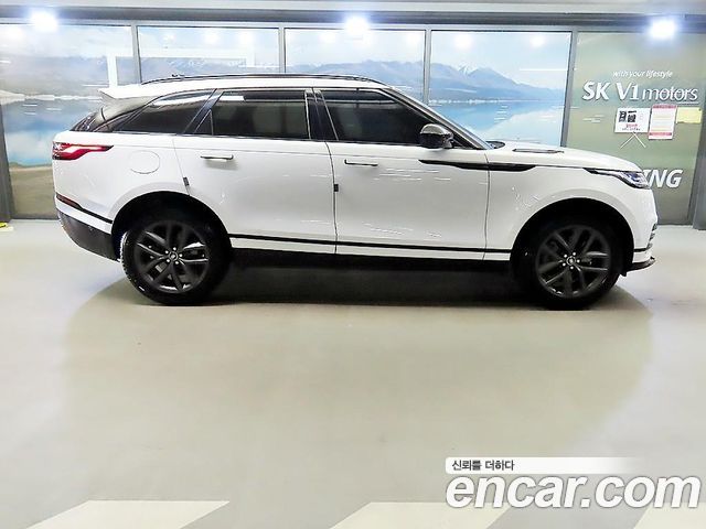 Land Rover Range Rover Velar 2026 — photo 3