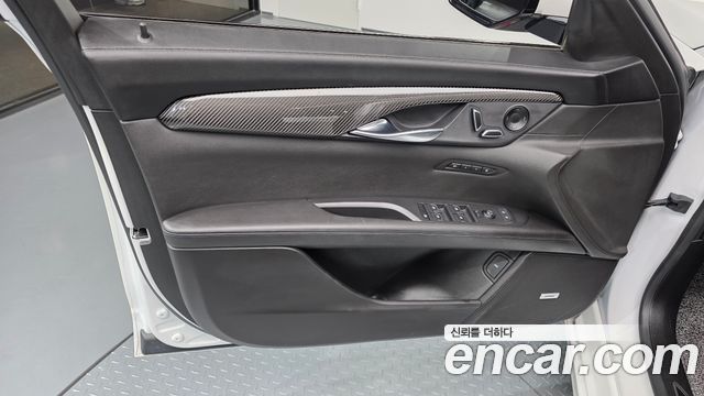 Cadillac CT6 2019 — photo 14