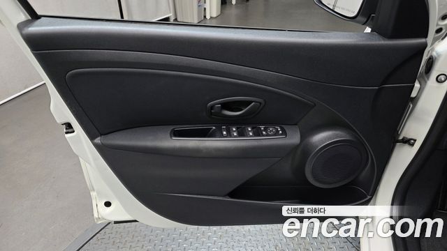 Renault Korea SM3 2014 — photo 14