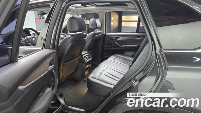 BMW X5 2016 — photo 11
