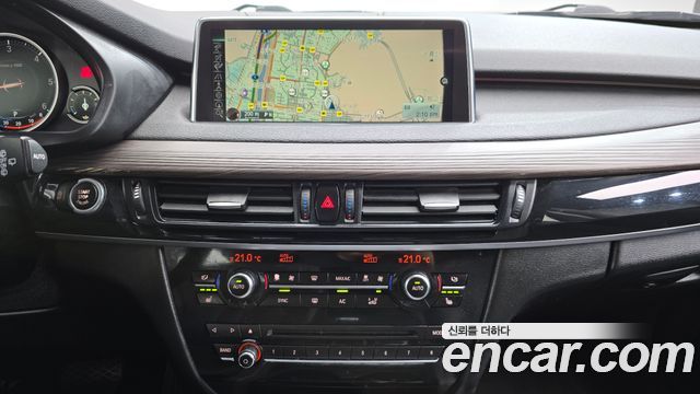 BMW X5 2016 — photo 13