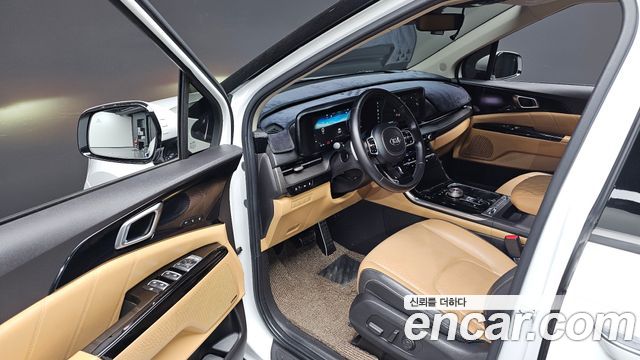 Kia Canival 2021 — photo 18