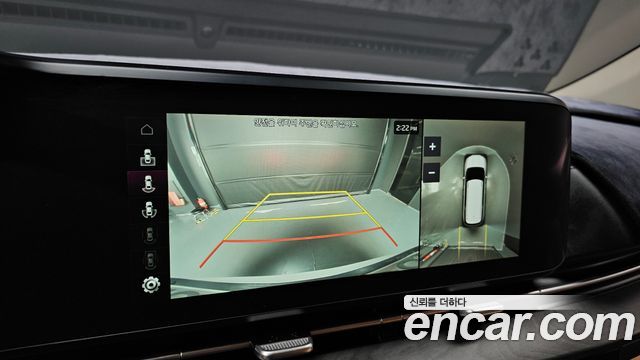 Kia Canival 2021 — photo 21