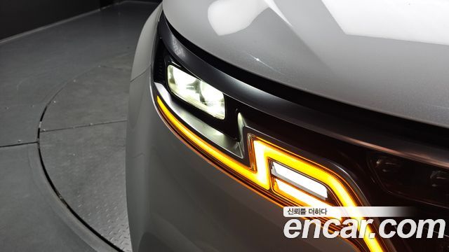 Kia Canival 2021 — photo 8