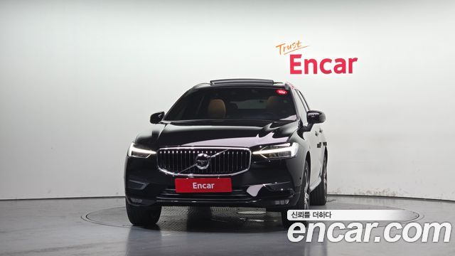 Volvo XC60 2019 — photo 3