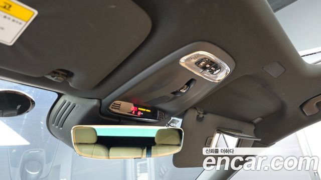Volvo XC60 2019 — photo 28