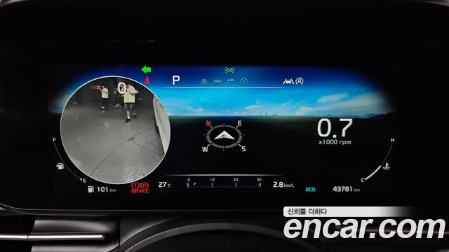 Kia Canival 2021 — photo 11