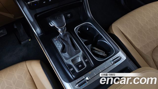 Kia Canival 2021 — photo 12