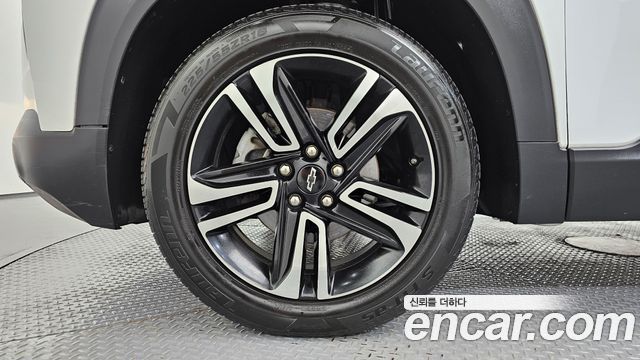 Chevrolet Korea Trailblazer 2022 — photo 5