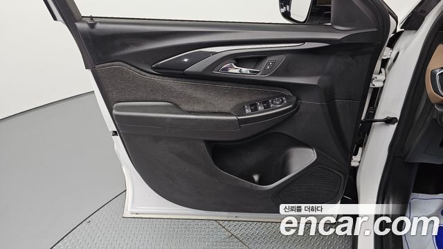 Chevrolet Korea Trailblazer 2022 — photo 14