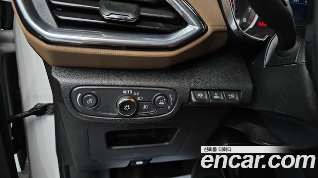 Chevrolet Korea Trailblazer 2022 — photo 28