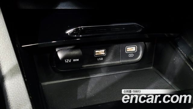 Kia K5 2023 — photo 18