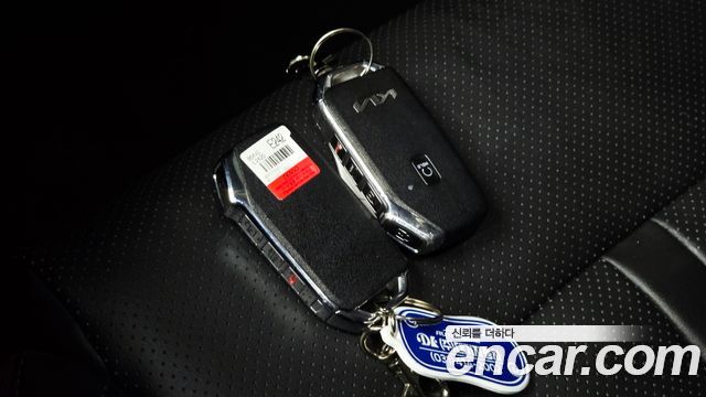 Kia K5 2023 — photo 22
