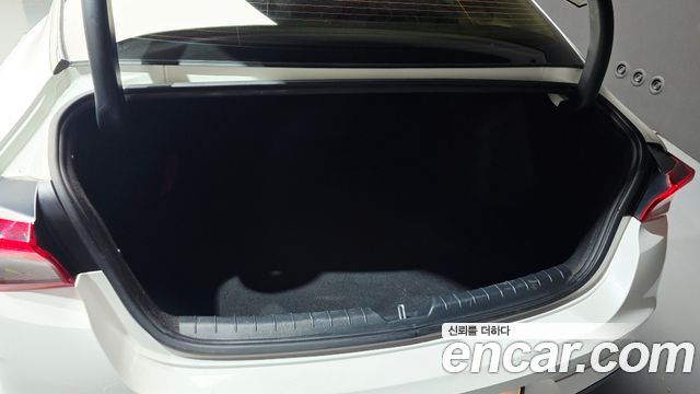 Kia K5 2023 — photo 23